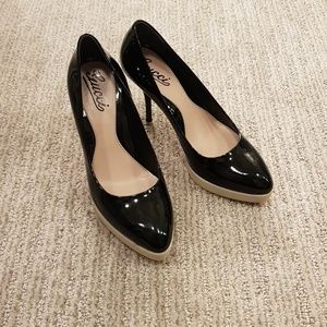 Gucci 36.5 black patent leather heels